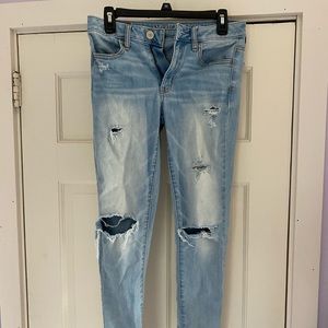American Eagle Super Stretch Ripped Jegging